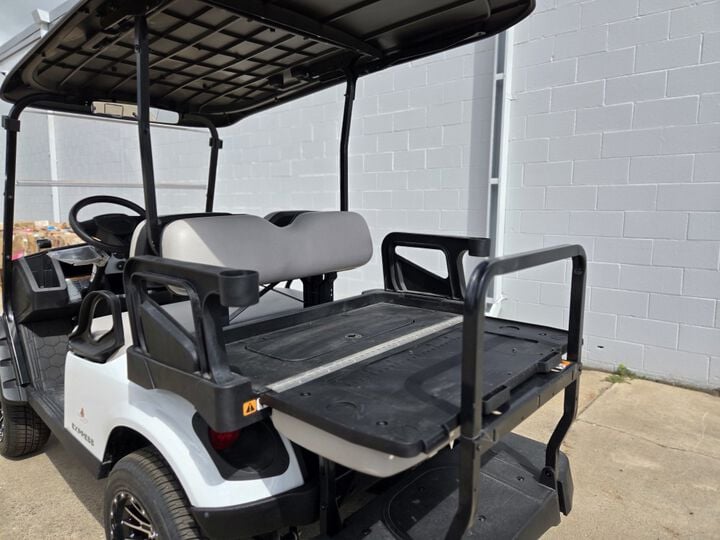 E-Z-GO Express S4 4-Seat Gas Golf Cart Bright White, large image number 13