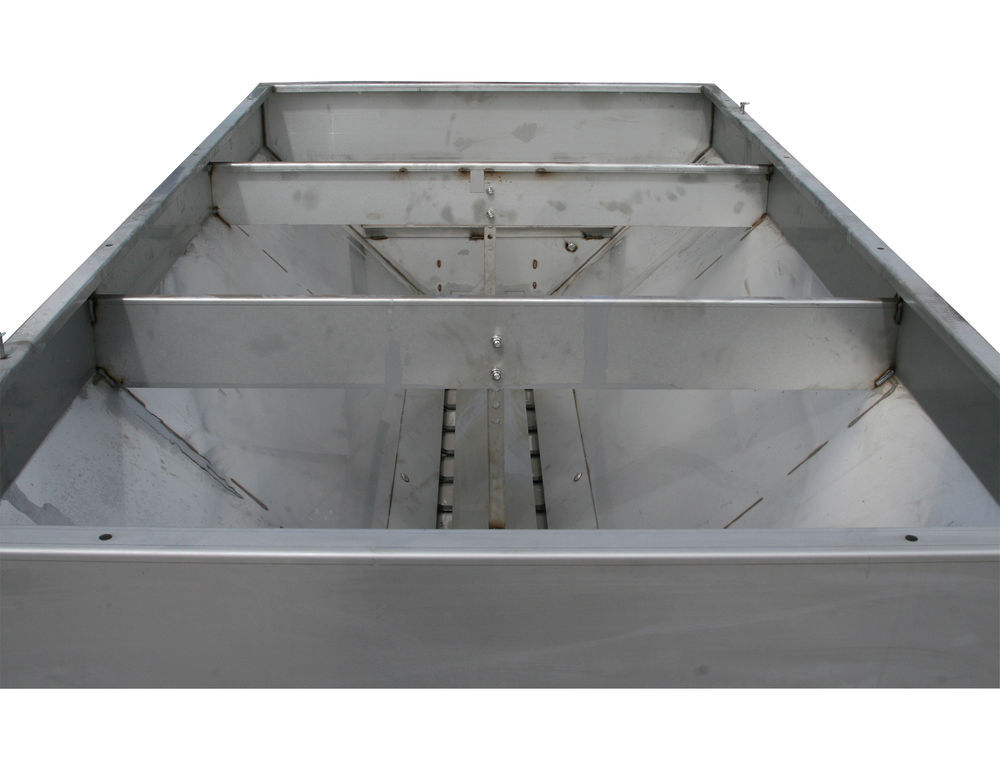 Buyers Products Company SaltDogg 7ft 1.8 Cubic Yard  Electric Stainless Hopper Spreader with Chain Conveyor, large image number 4