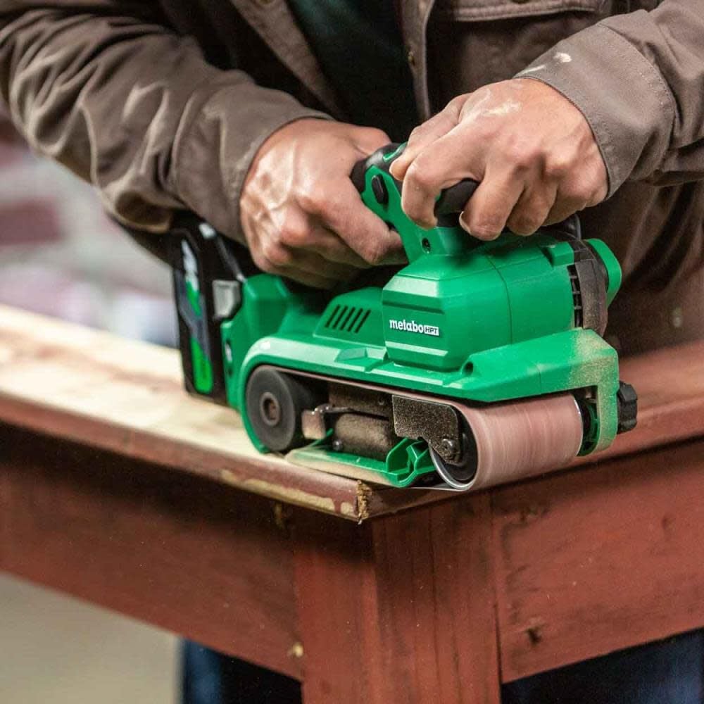 Milwaukee belt outlet sander 3x21