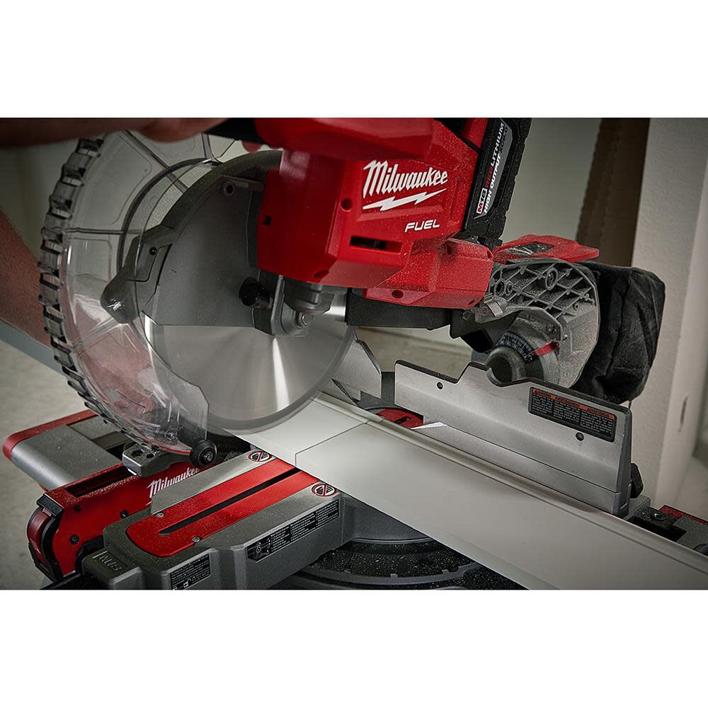 Milwaukee 10 inch top cordless miter saw