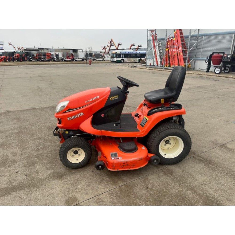 Kubota lawn on sale & garden tractors