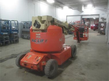 JLG 40' Boom Lift Articulating Electric with Jib E400AJPN - 2011 Used, large image number 4