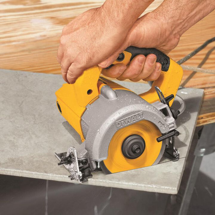 DEWALT 4-3/8-in Wet/Dry Handheld Tile Cutter, large image number 2
