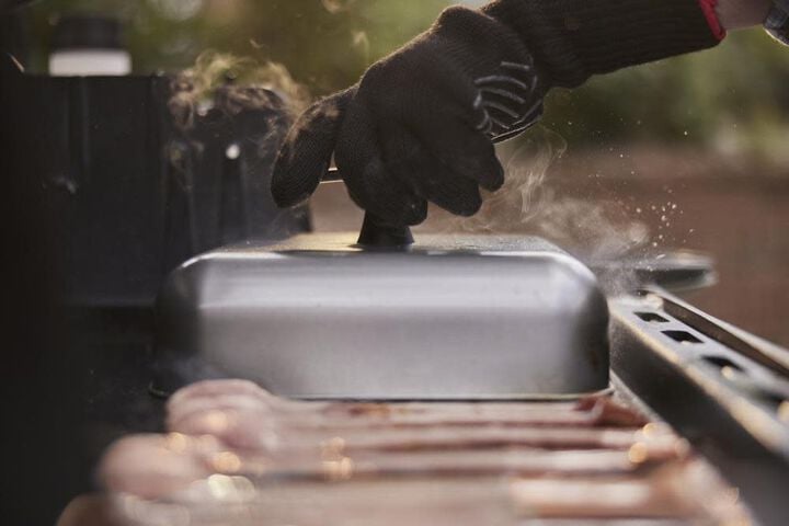 Weber Griddle Basting Dome, large image number 2