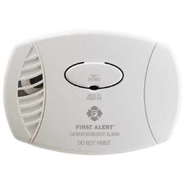 First Alert Carbon Monoxide Plug In Alarm with Battery Backup