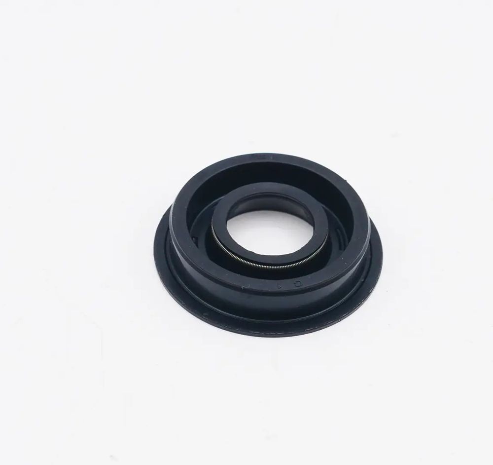 Kubota Parts 20.5 mm x 36.25 mm x 8 mm Injection Pipe Seal, large image number 2