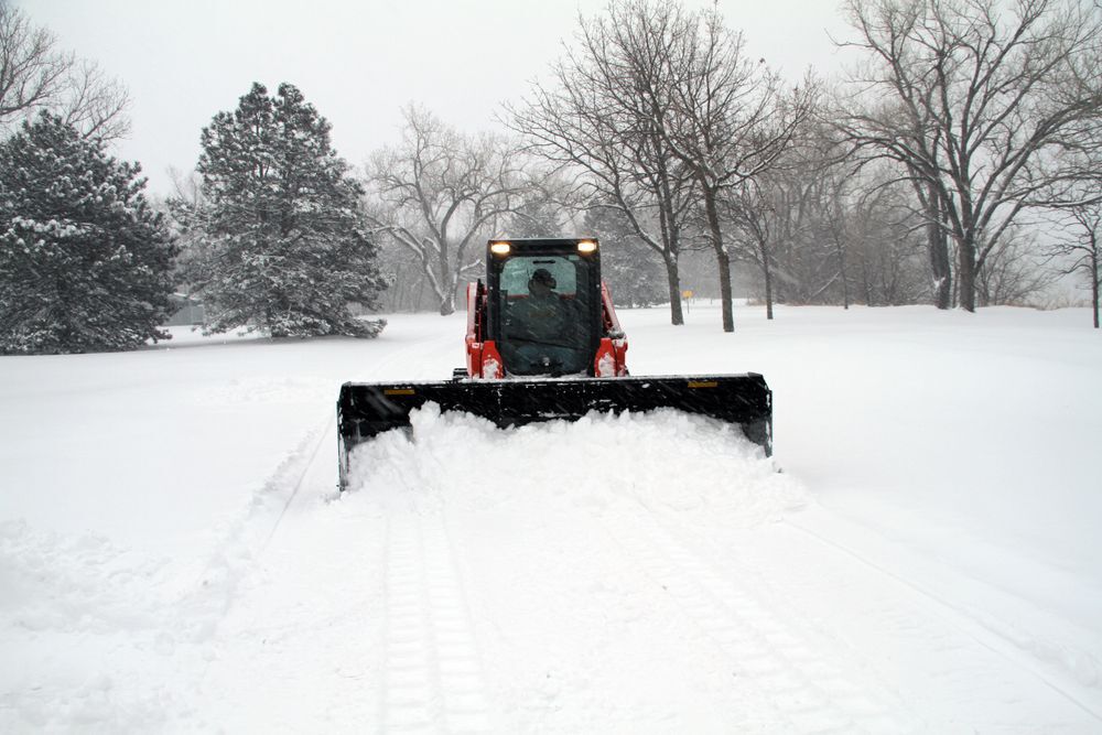 Land Pride SSP25 Series 10 Ft. Snow Pusher for Kubota 50-80HP Loader, large image number 10