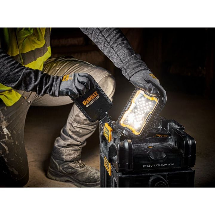 DEWALT TOUGHSYSTEM 2.0 Adjustable Cordless Work Light (Bare Tool), large image number 4