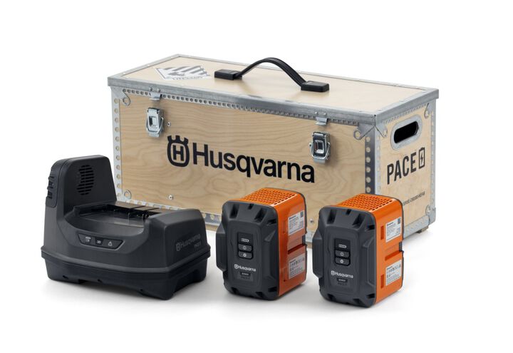 Husqvarna Construction PACE PRO B380X 93.6V 4Ah Battery with C900X Charger Kit