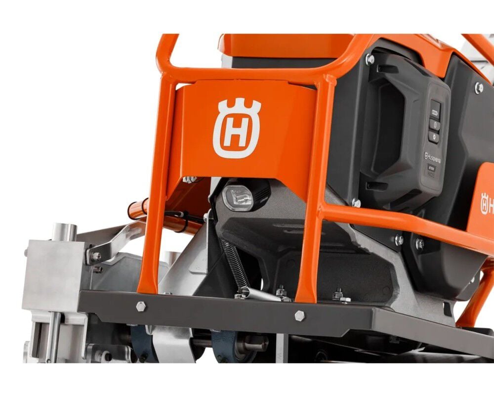 Husqvarna Construction Soff-Cut 150 PACE 6-1/2 Inch Battery Saw Body Only (Bare Tool) Reconditioned, large image number 6
