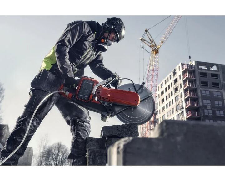Husqvarna Construction K 1 PACE 12.36 Inch Battery Powered Power Cutter Body Only (Bare Tool) Reconditioned, large image number 12