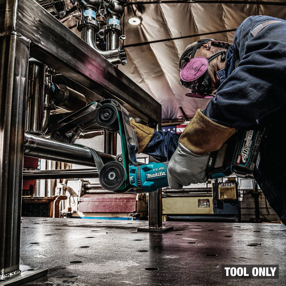 Makita 40V max XGT Brushless Cordless 1-9/16 Inch x 30 Inch Pipe Belt Sander, (Bare Tool), large image number 9