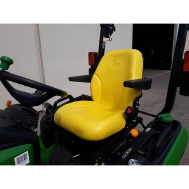 John Deere 1025R 23.9HP 1266 cc Diesel Sub-Compact Utility Tractor - 2017 Used, large image number 7