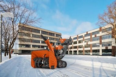 Husqvarna ST 430T Commercial Snow Blower 30in 420cc, large image number 3