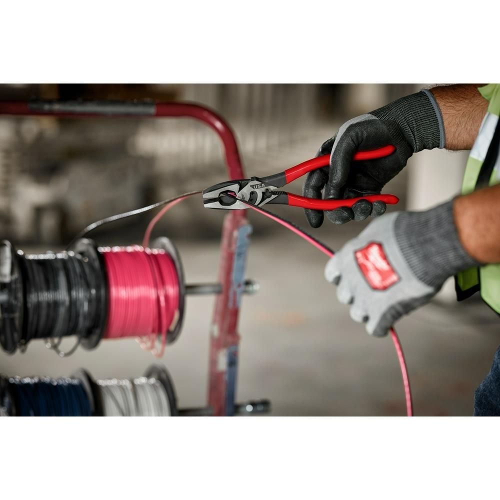 Milwaukee 9inch Linemans Dipped Grip Pliers with Crimper & Bolt Cutter (USA), large image number 5