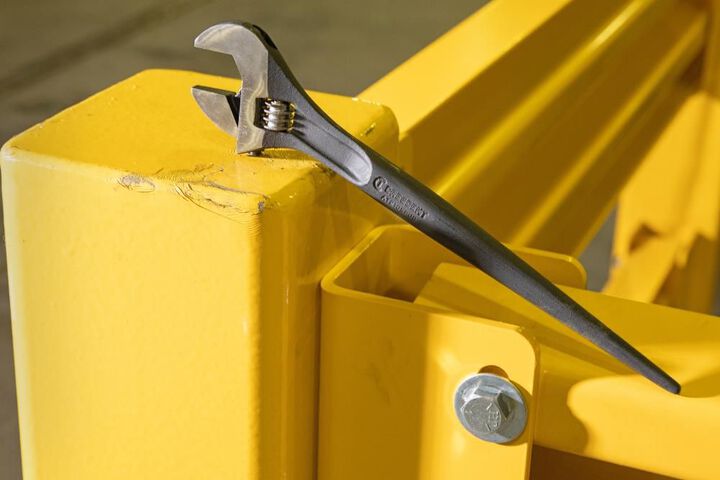 Crescent 10In Sensormatic Construction Spud Wrench, large image number 2