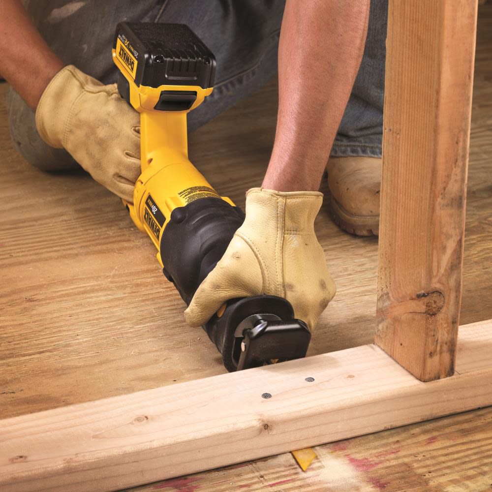 DEWALT 20V MAX Lithium Ion Reciprocating Saw Kit, large image number 6