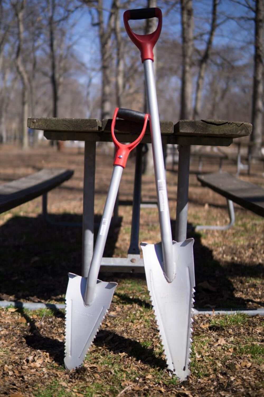Root outlet assassin shovel