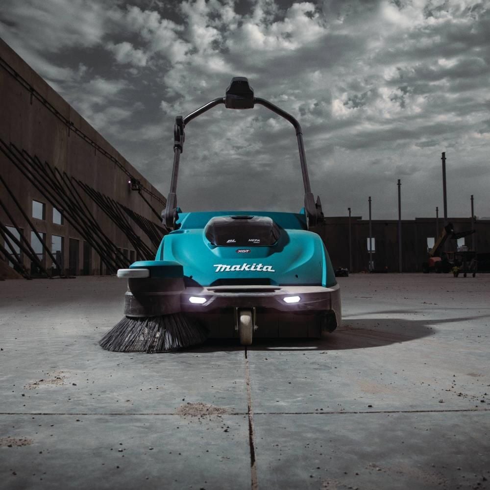 Makita 40V max XGT 25-1/2 Inch Cordless Vacuum Sweeper 8 Ah Kit, large image number 4