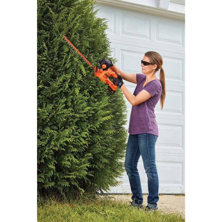 Black and Decker 20V MAX Hedge Trimmer Kit, large image number 8