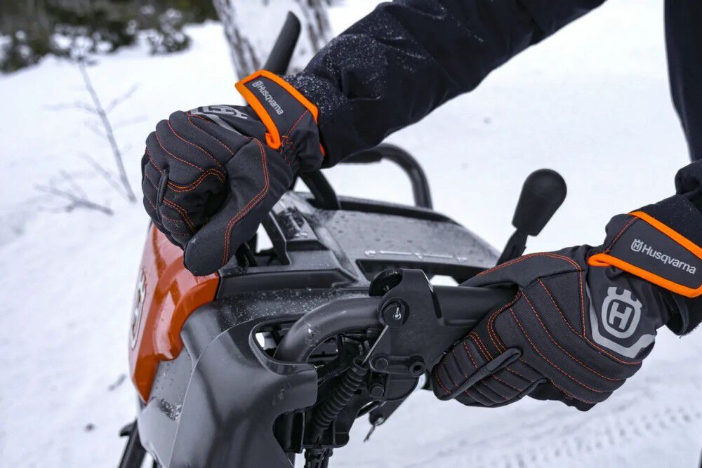 Husqvarna discount 330 chainsaw