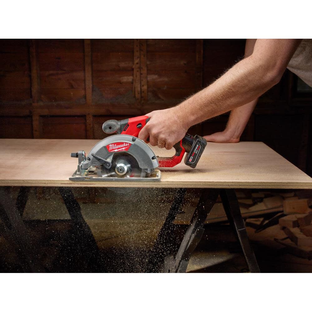 Milwaukee cordless circular saw m12 deals