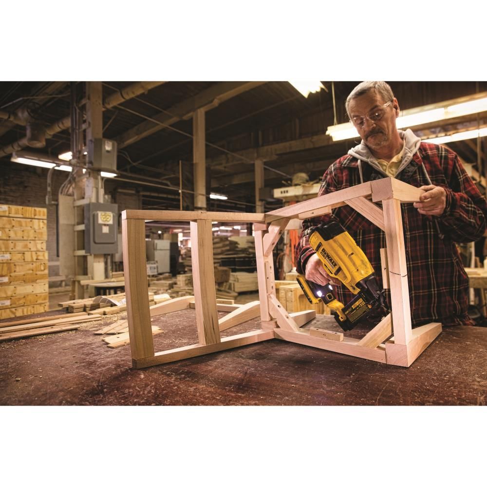 DEWALT 20 V MAX XR 18 Gauge Brad Nailer - (Bare Tool), large image number 5