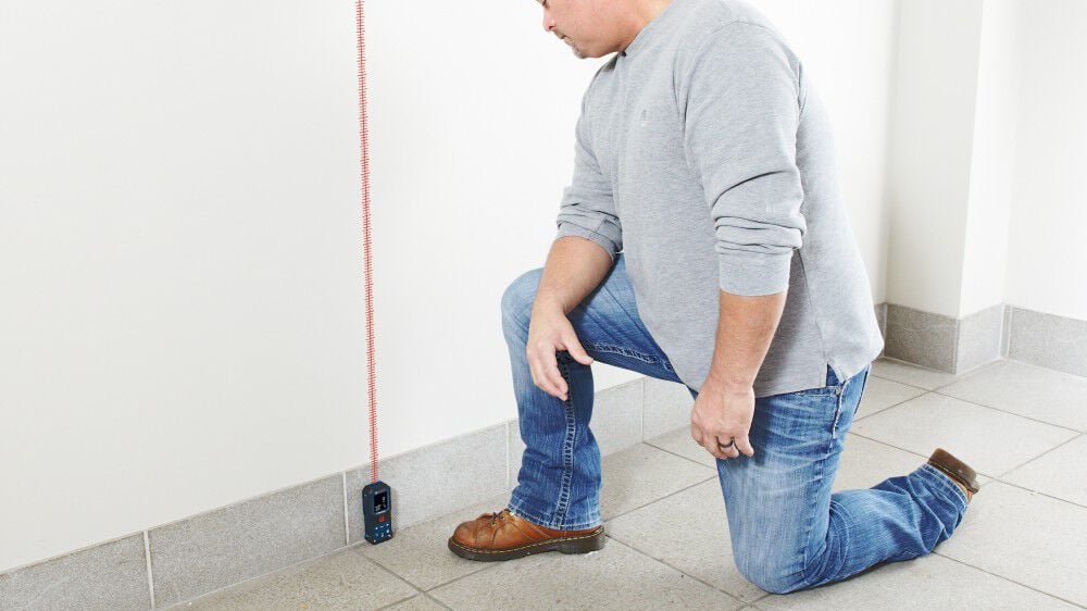 Bosch BLAZE Laser Distance Measurer 165', large image number 8
