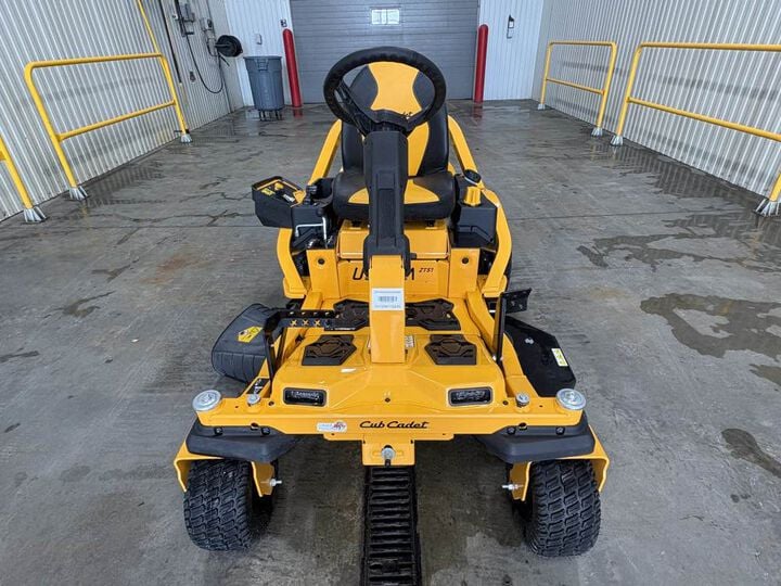 Cub Cadet ZTS1 46 Inch Zero-Turn Riding Lawn Mower Used 2022, large image number 2