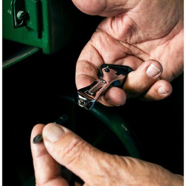 Pipe Vise Micro Stubby 3.75 Inch Self-Adjusting Wrench with Contoured Handle, large image number 1