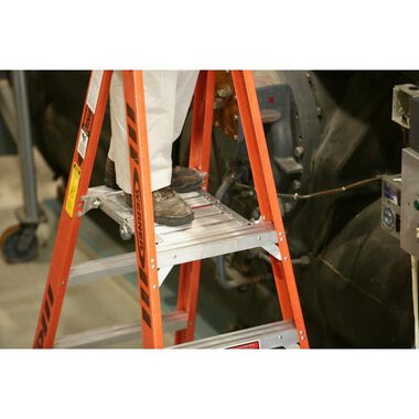 Werner 10-ft Fiberglass 300-lb Type IA Platform Ladder, large image number 2