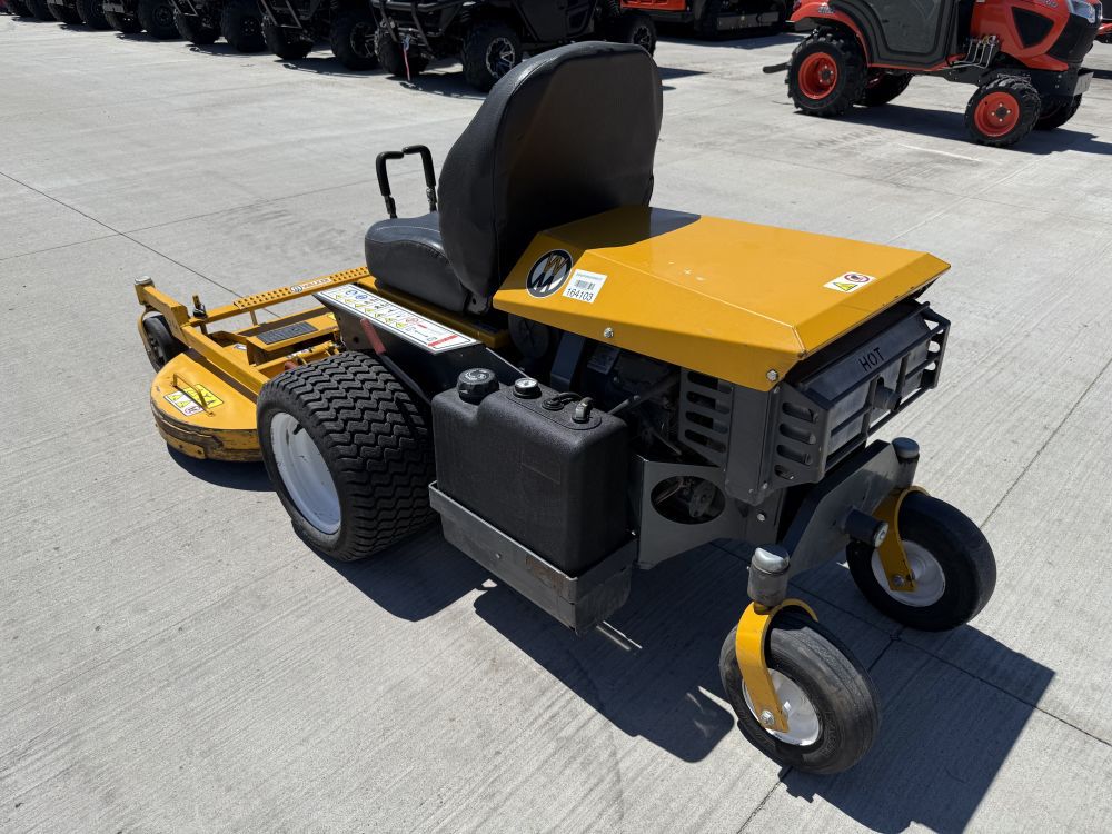 Walker B27i 48 Inch 26.5HP Zero-Turn Mower Used 2020, large image number 7