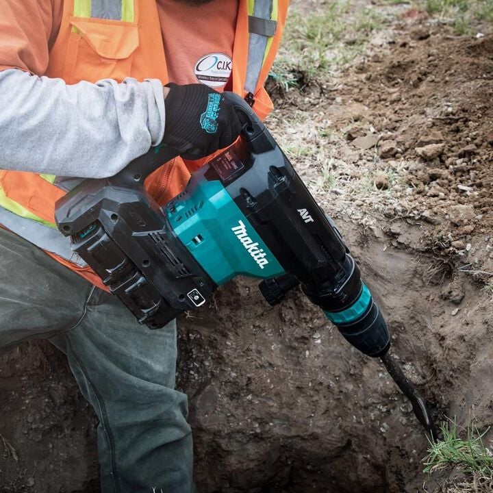 Makita 40V max X2 (80V) XGT 28 lb AVT Demolition Hammer Kit, large image number 16