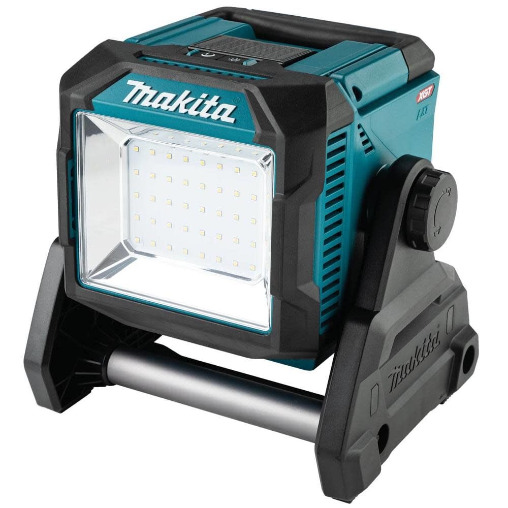Makita 40V max XGT Cordless Work Light (Bare Tool), large image number 1