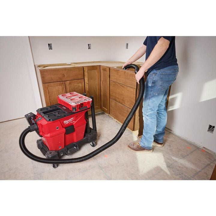 Milwaukee 1 7/8inch x 9' Flexible Hose, large image number 4