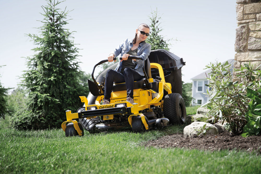 Zero turn mowers shop with kawasaki engines