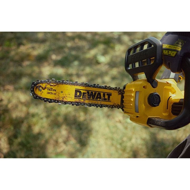 DEWALT 20V MAX Compact 12 Inch Brushless Cordless Chainsaw Kit, large image number 10