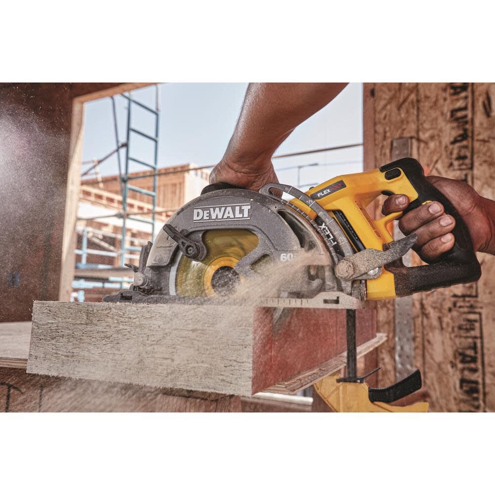 DEWALT FLEXVOLT 60V MAX 71/4 Worm Drive Style Saw (9.0Ah Battery) Kit