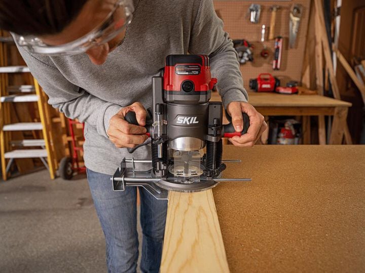 SKIL RT1322-00 14 Amp Plunge and Fixed Base Digital Router, large image number 3