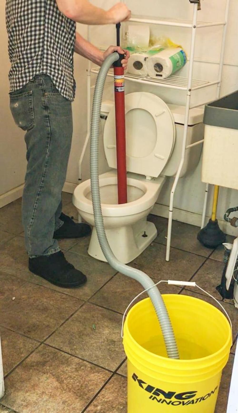 King Innovation 36 Inch Utility Hand Siphon Pump with 72 Inch Hose, large image number 5