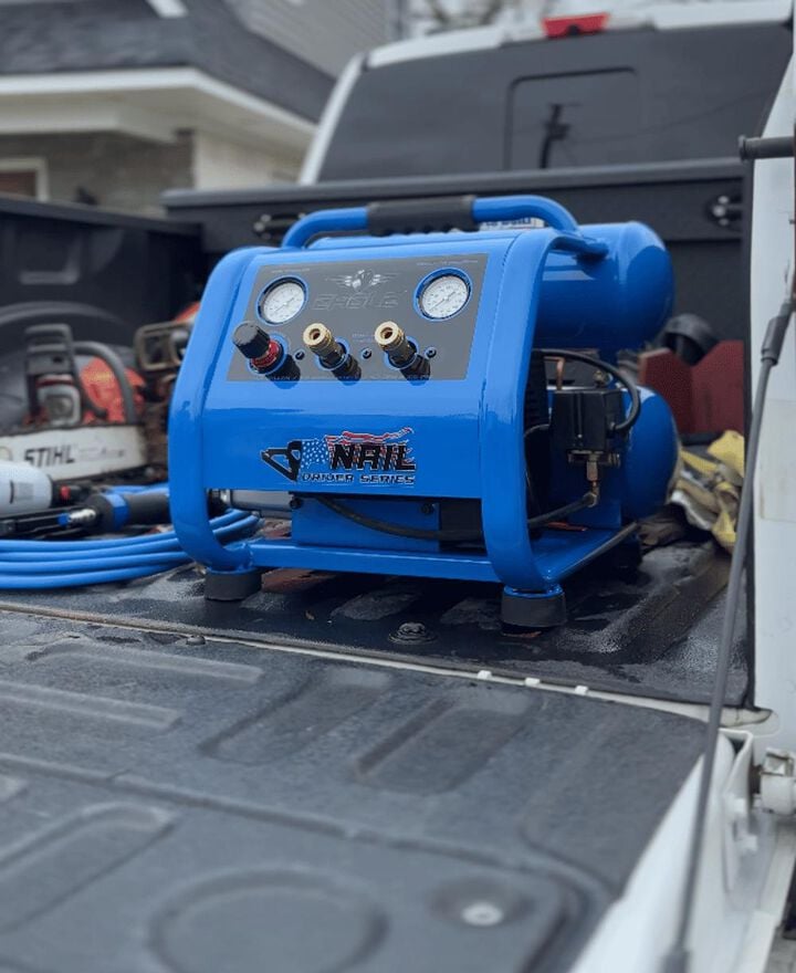 Eagle Compressor 2HP 4.2 Gallon Twin Stack Air Compressor, large image number 4