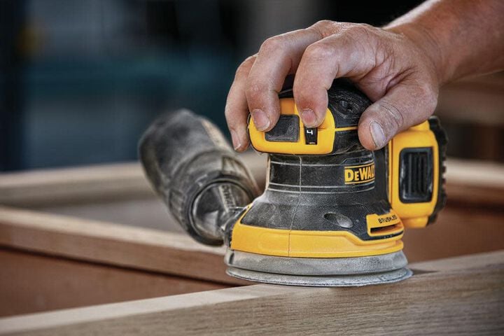 DEWALT 20V MAX XR 5 in Cordless Random Orbital Sander Kit (2.0Ah Battery), large image number 3