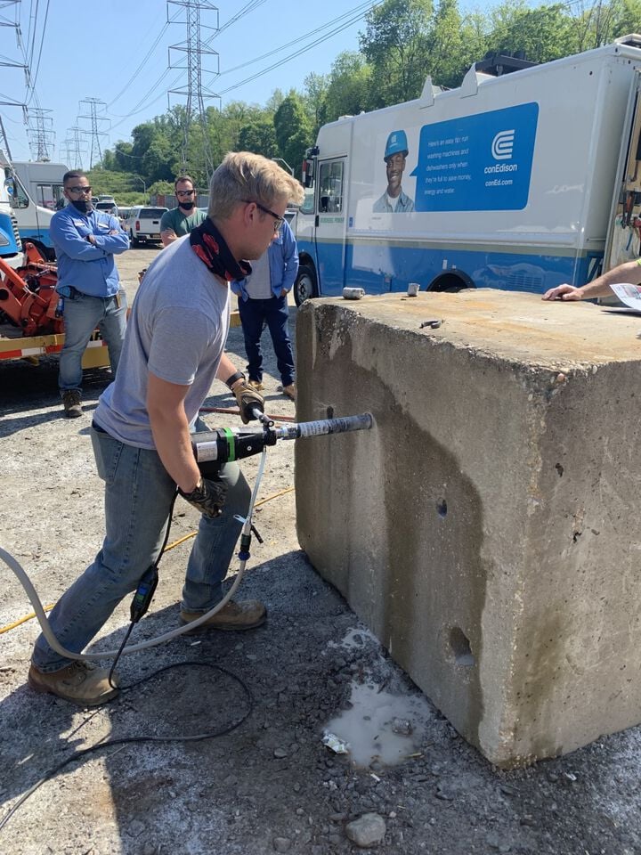 CS Unitec 3-Speed 120V 6 Inch Wet Hand Held Core Drill for Concrete with Anchor Stand Kit, large image number 2
