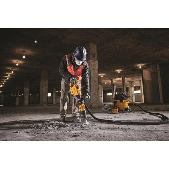 DEWALT 16 Lbs. SDS MAX Chipping Hammer Kit, large image number 4