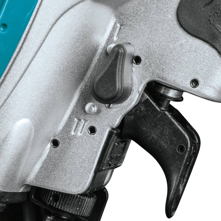 Makita 1-3/4in Coil Roofing Nailer, large image number 13