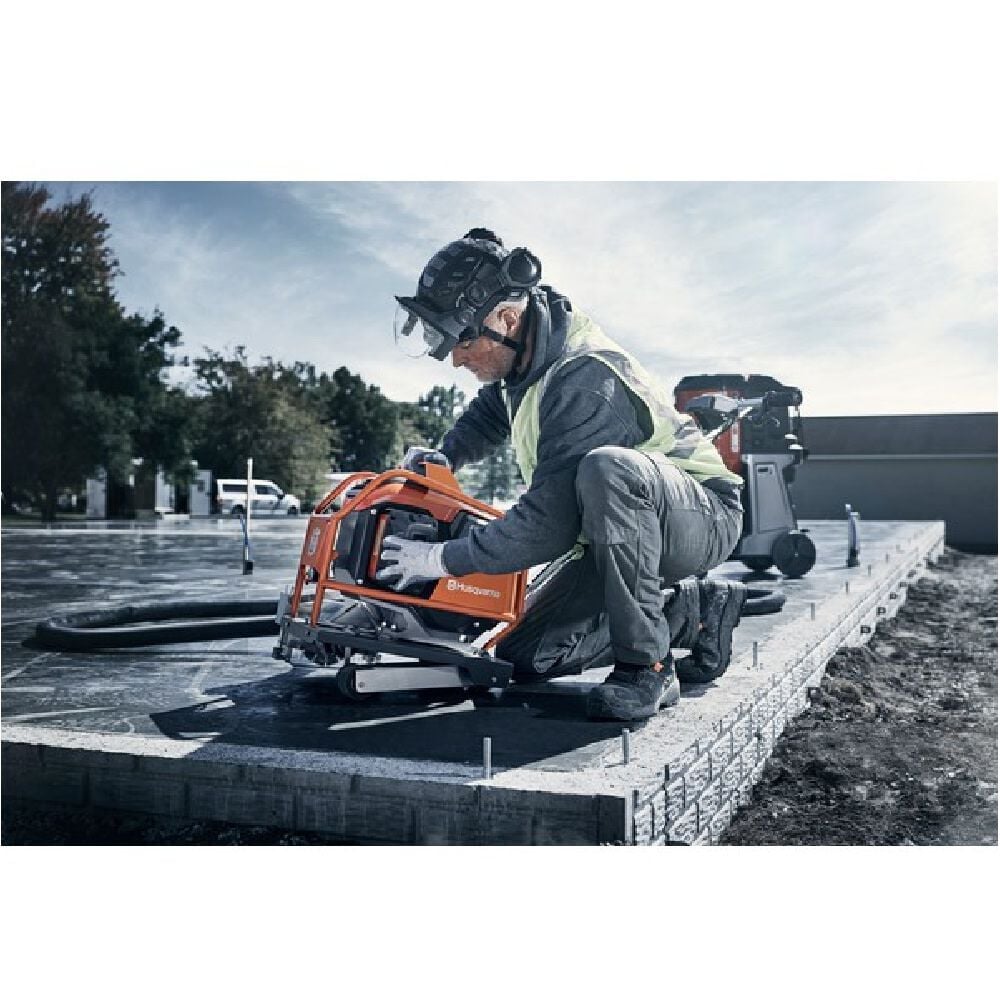Husqvarna Construction Soff-Cut 150 PACE 6-1/2 Inch Battery Saw Body Only (Bare Tool) Reconditioned, large image number 19