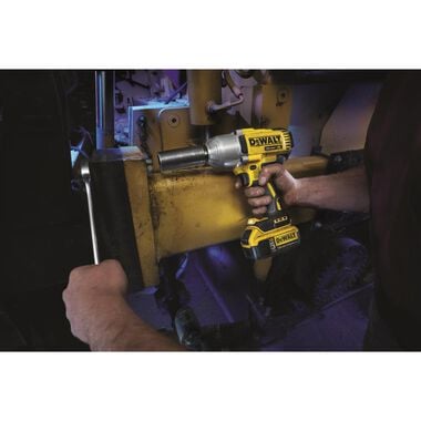 DEWALT 20V MAX XR 1/2in Impact Wrench with Detent Pin Anvil (Bare Tool), large image number 3