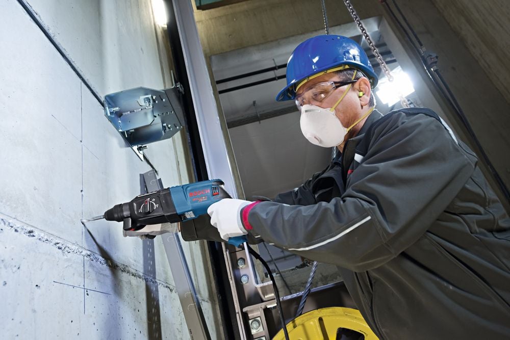 Bosch 1 Inch SDS-Plus Bulldog Xtreme Rotary Hammer Reconditioned, large image number 5