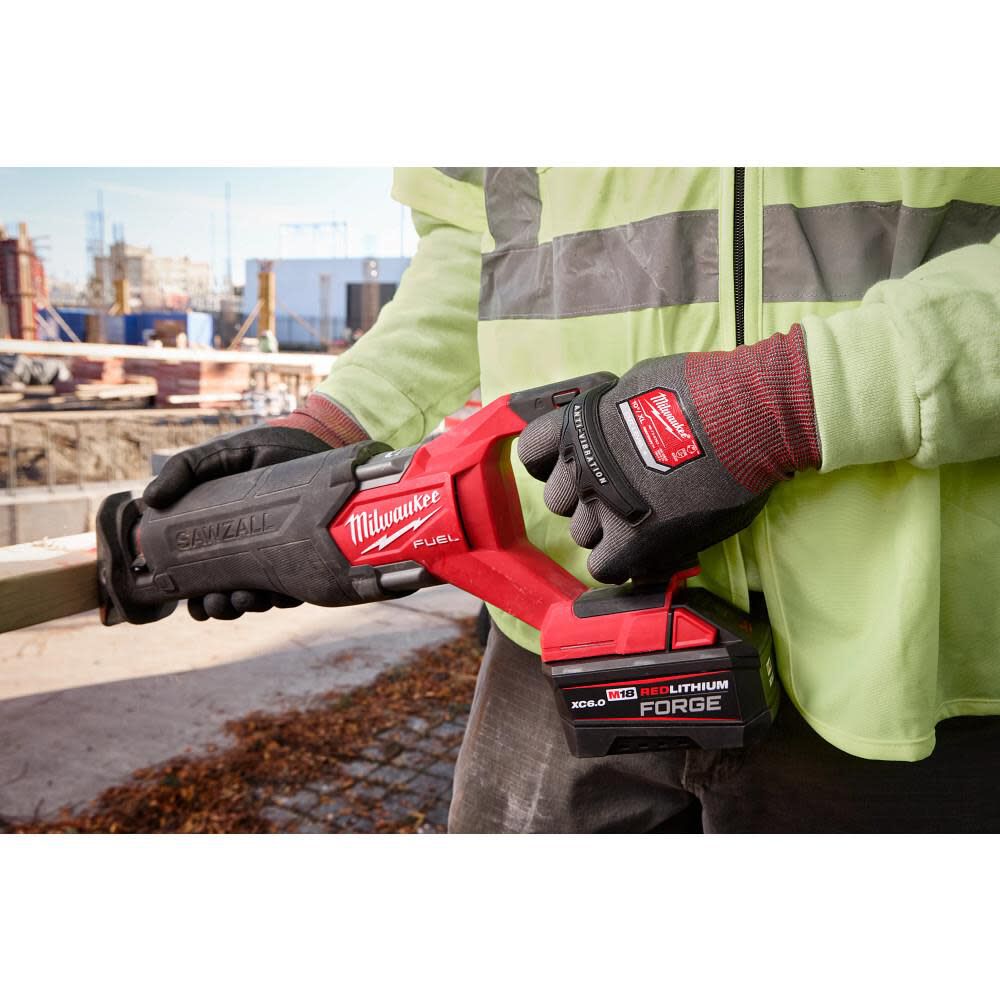 Milwaukee Anti-Vibration Cut Level 4 High Dexterity Nitrile Dipped Glove, Medium, large image number 4