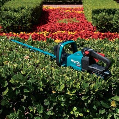 Makita 40V max XGT Hedge Trimmer Kit 30in Brushless Cordless, large image number 3